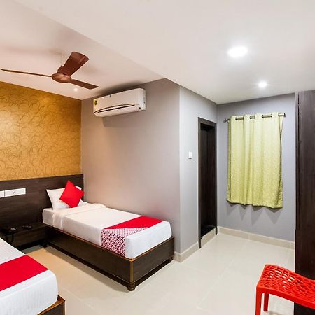 Hotel Cj Inn Vijayawada Bagian luar foto